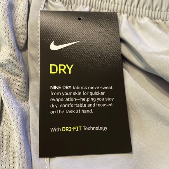 Womens Nike Running Shorts - Picture 5 of 6